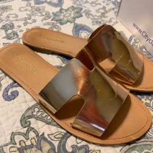 Rose gold Steve Madden look a like slides